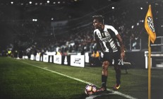 开云体育APP下载-莱奥点燃赛场之夜，乌克兰奇迹如何淘汰那不勒斯，重塑欧冠版图