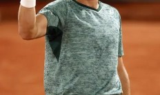 开云APP-法网轻取年终总决赛，鲁德惊艳四座的简单介绍