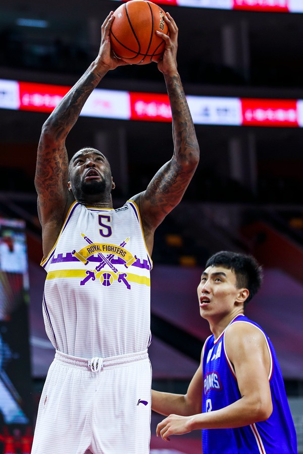 辽宁男篮迎战天津队，誓取胜利