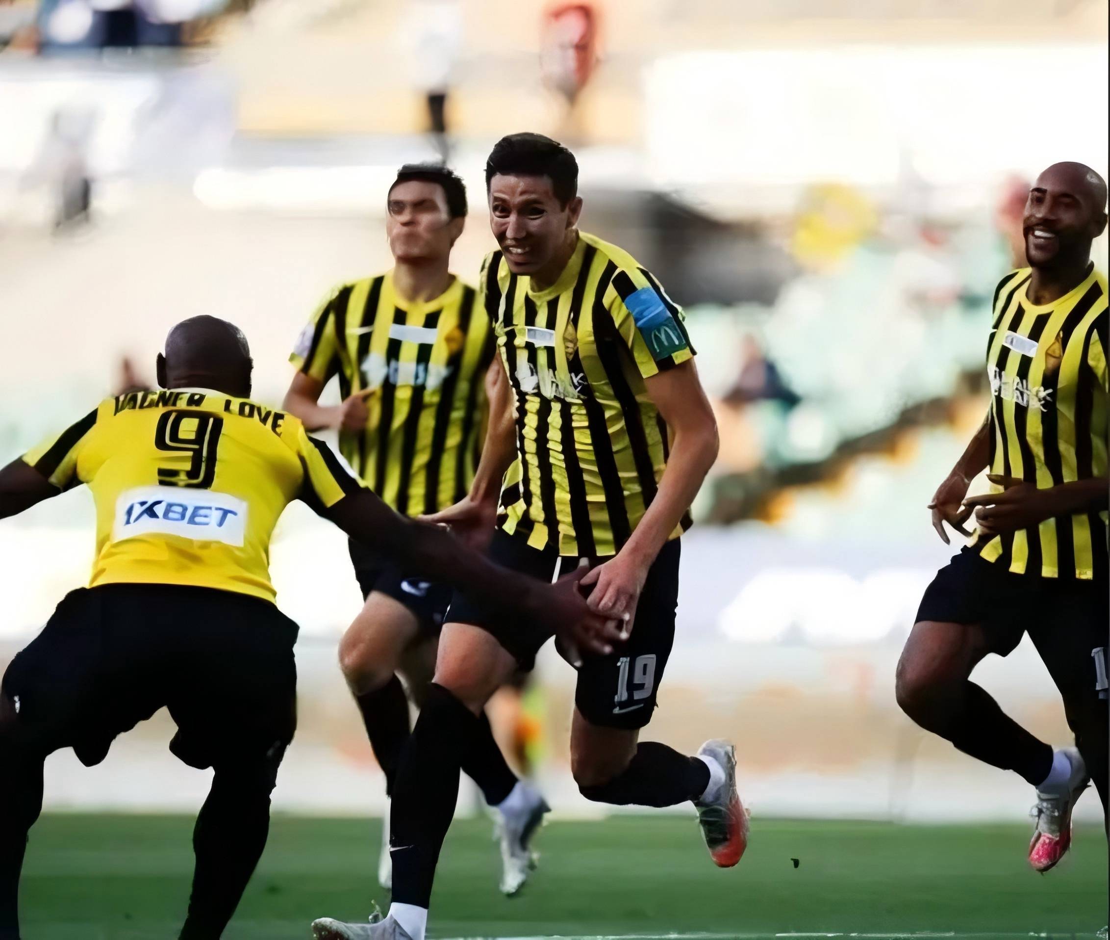 包含欧冠强队展现实力,巨星燃情战场争夺荣耀的词条 包含欧冠强队展现实力,巨星燃情战场争夺荣耀的词条