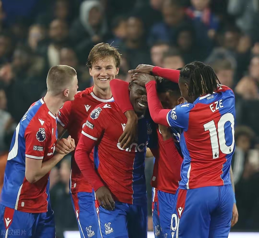 关于水晶宫主场大胜斯托克城，取得三分的信息