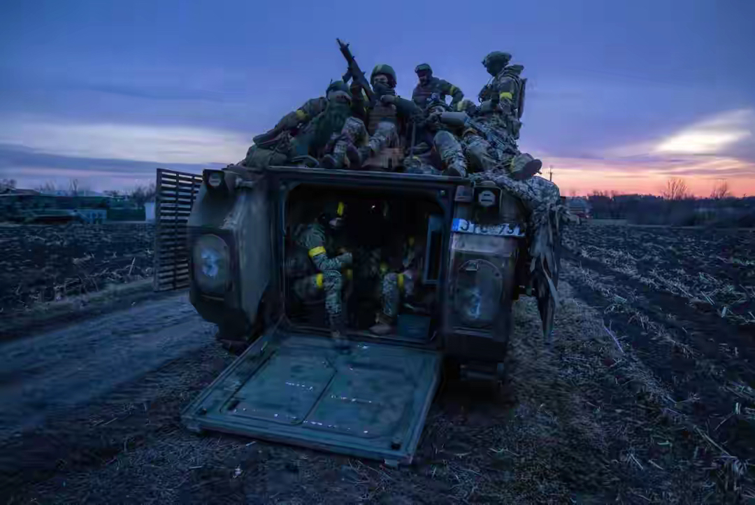 战术调整,领先优势逐渐扩大 战术调整,领先优势逐渐扩大
