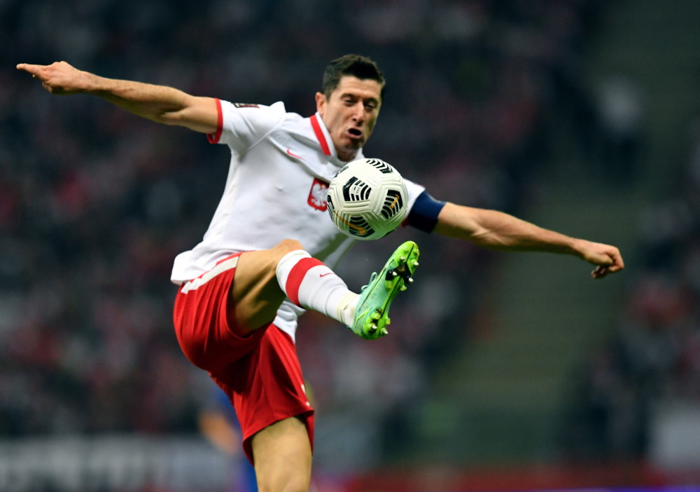 英格兰队横扫波兰队,奥恰洛夫惊艳四座 英格兰队横扫波兰队,奥恰洛夫惊艳四座