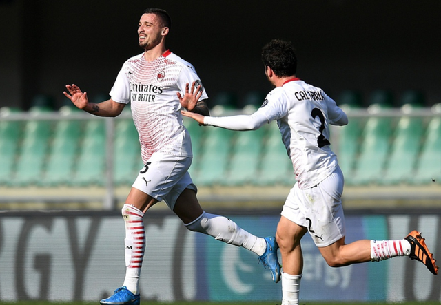 包含AC米兰轻取马赛，阿什拉夫刷新纪录的词条