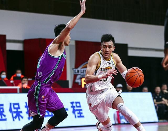 骑士绝杀雷霆，郭艾伦刷新纪录