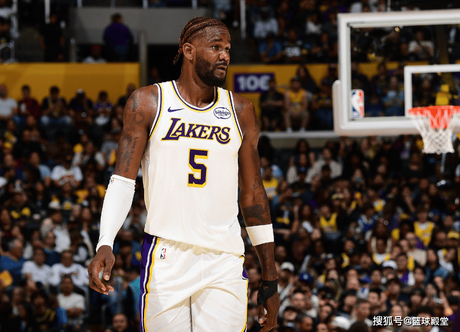 湖人轻取凯尔特人，萨博尼斯统治全场的简单介绍