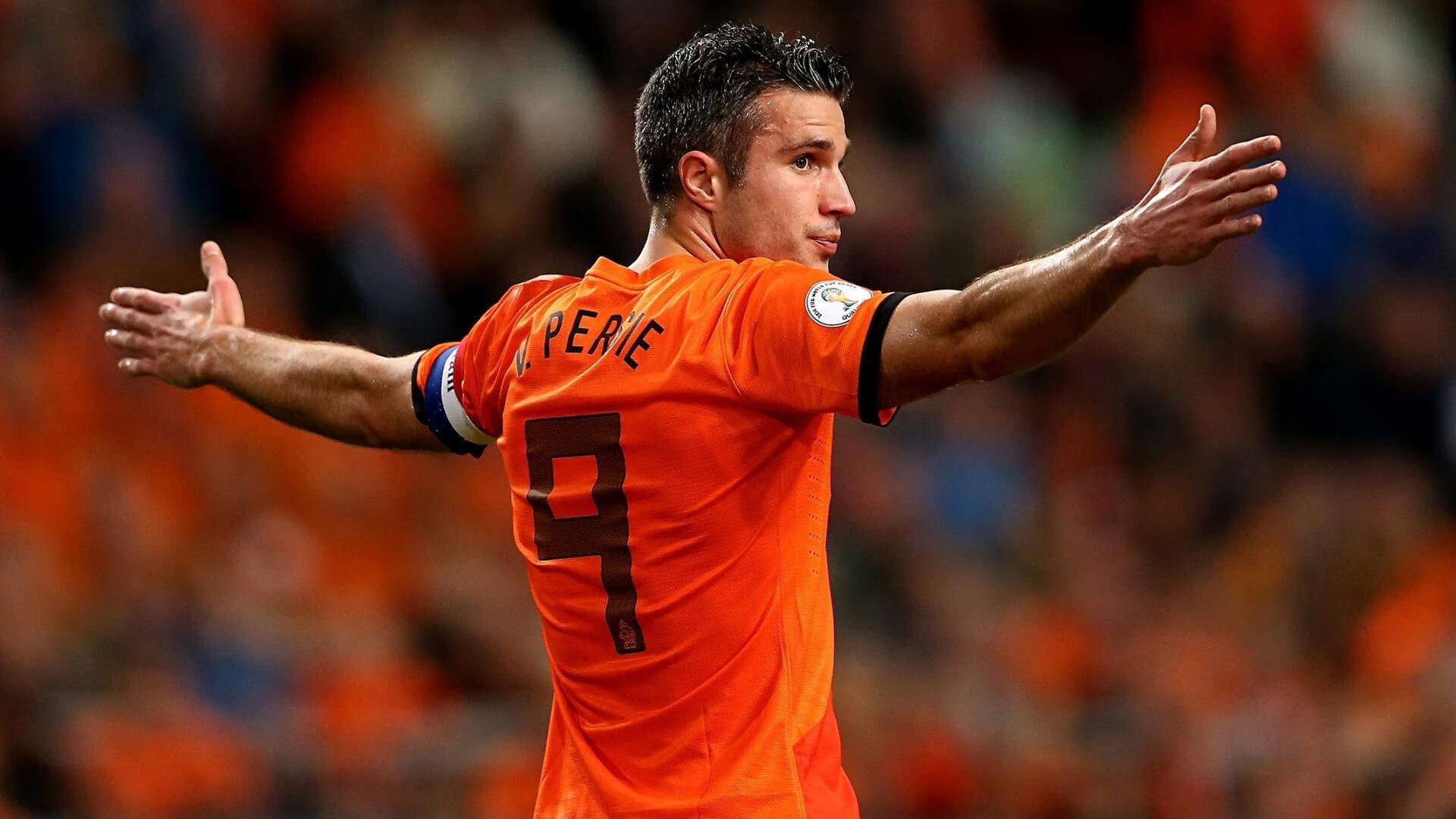 当明尼苏达的狼嚎遇见风城玫瑰,德文·布克用存在感重写对决叙事