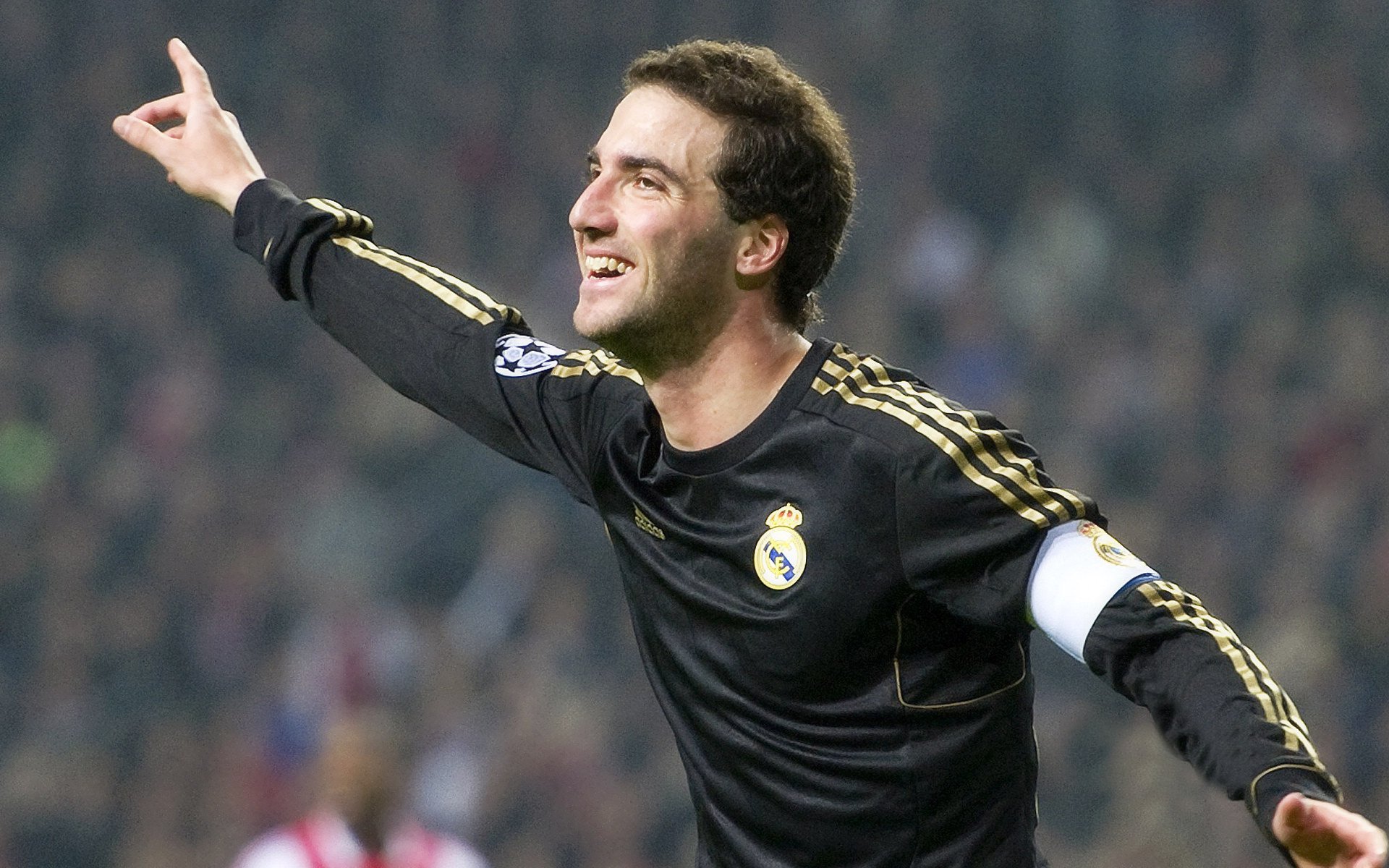 骑士对阵黄蜂，小贾伦用实力证明自己，新生代内线的崛起宣言